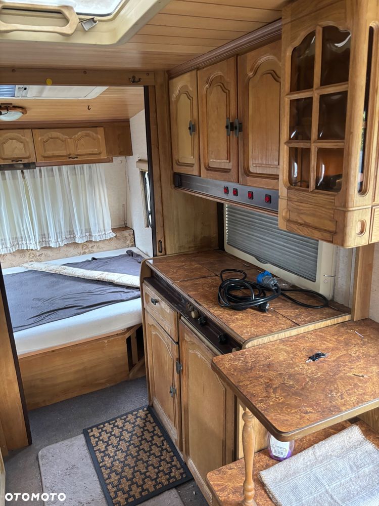 Burstner Lux 5403 - 12
