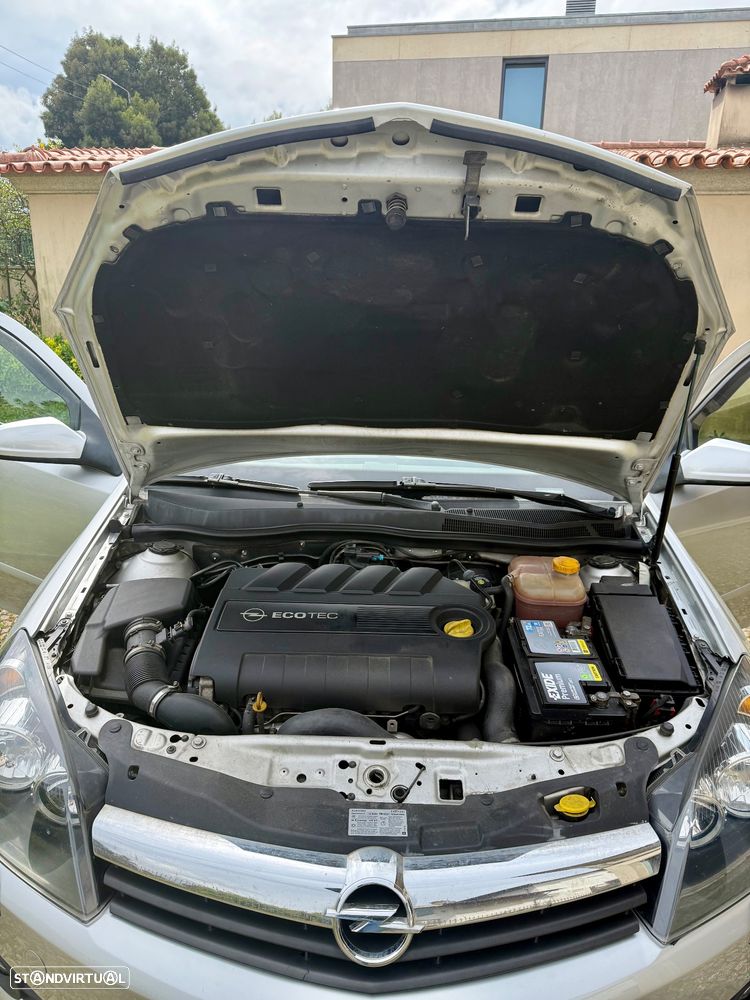 Opel Astra GTC 1.9 CDTI - 15