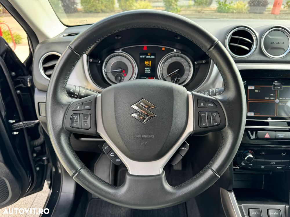 Suzuki Vitara 1.4 Boosterjet AllGrip MHEV Passion - 13