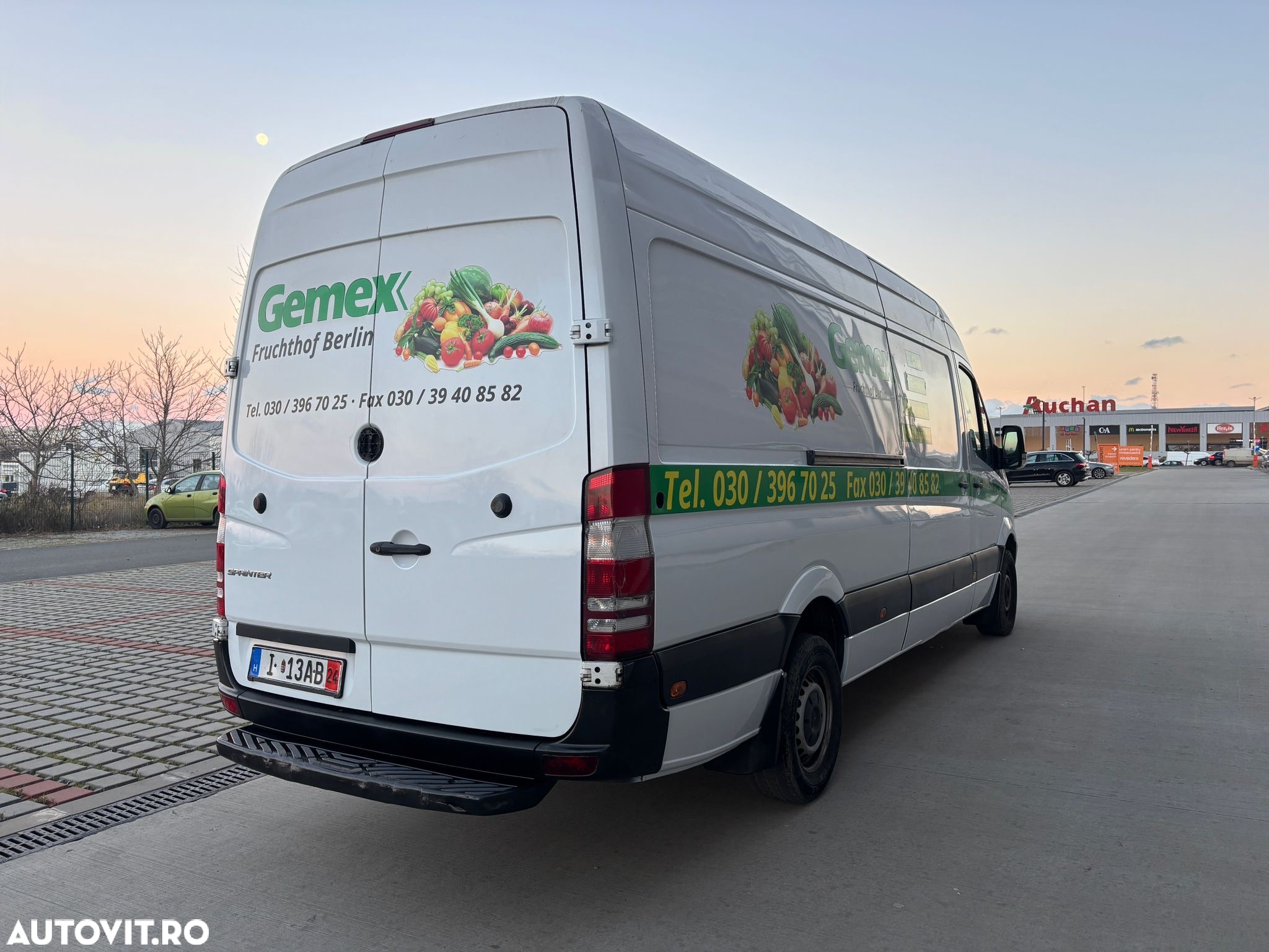Mercedes-Benz Sprinter - 8