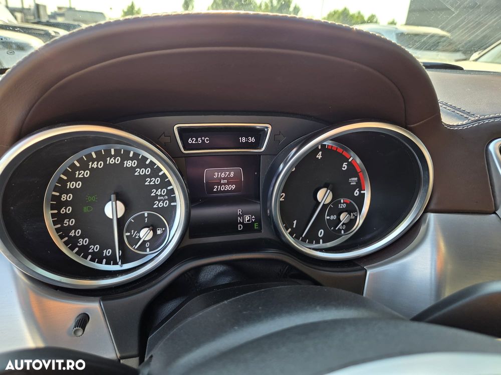 Mercedes-Benz ML 250 BlueTEC 4MATIC 7G-TRONIC - 27