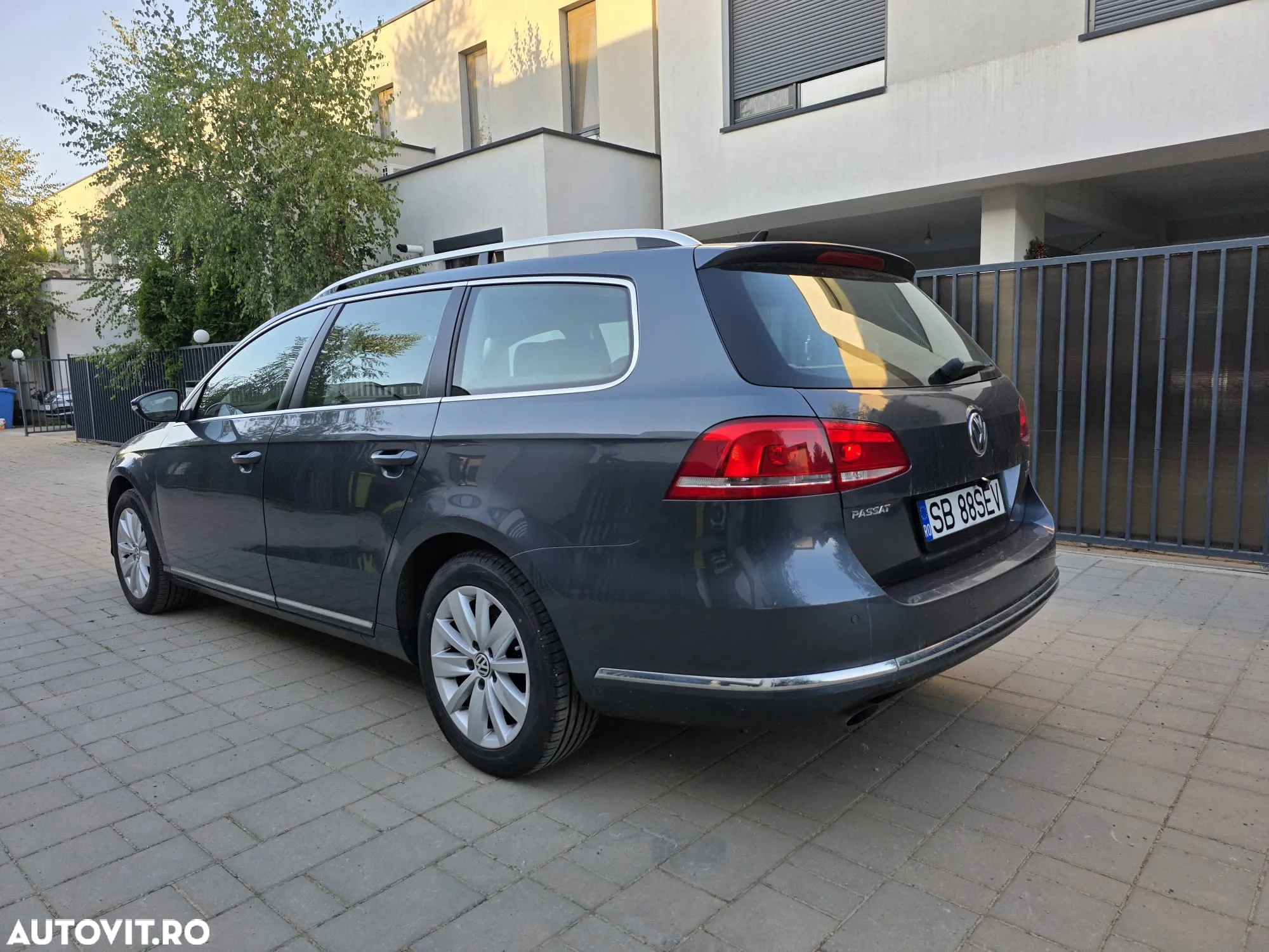 Volkswagen Passat Variant 1.6 TDI BlueMotion Technology Highline - 2