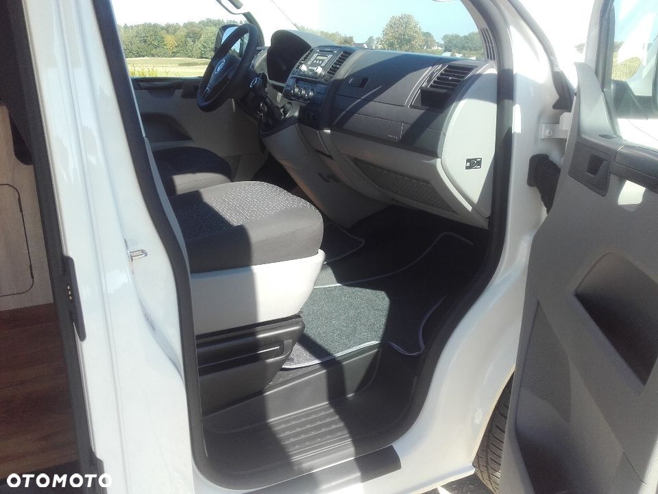 Volkswagen T5 LIFT T6 CALIFORNIA CAMPER MULTIVAN - 23
