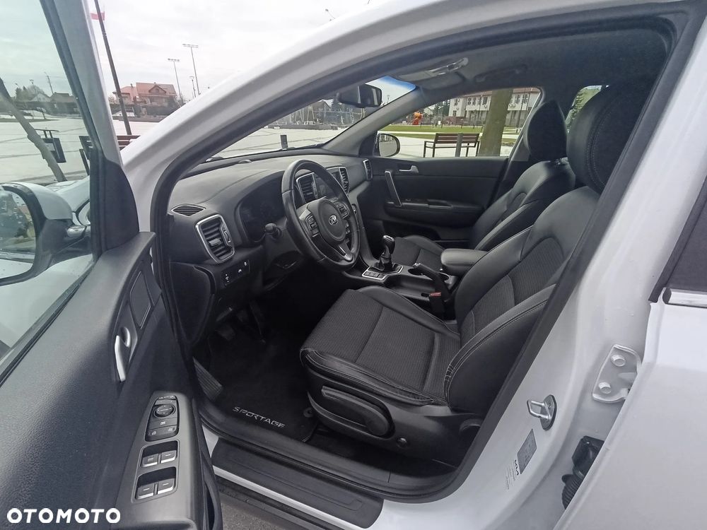 Kia Sportage 1.6 GDI 2WD Spirit - 9