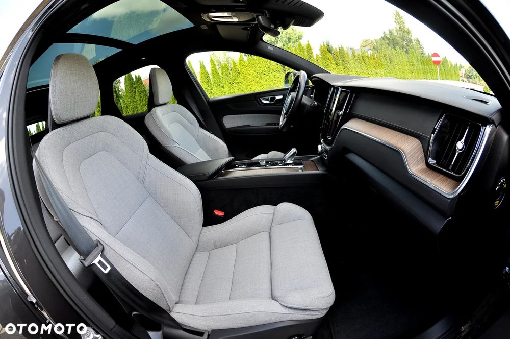Volvo XC 60 B4 D AWD Geartronic Inscription - 17