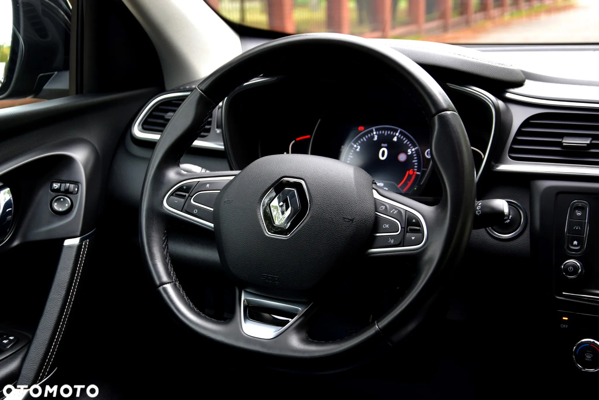 Renault Kadjar Energy TCe 165 Bose Edition - 17
