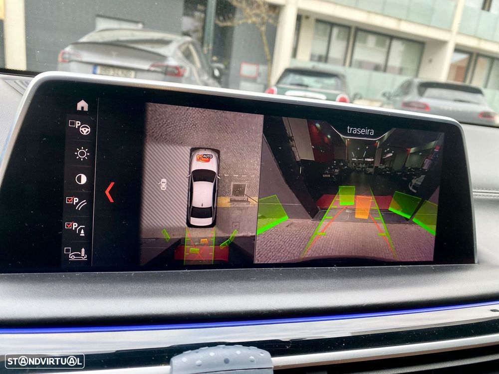 BMW 750 d xDrive Pack M Auto - 22