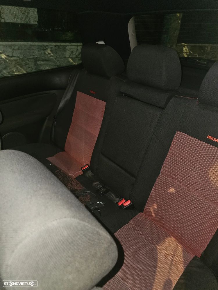 Volkswagen Golf 1.9 TDi GT Special — fotografia 12