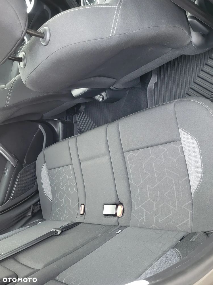 Peugeot 2008 82 e-VTI ETG5 Active - 16