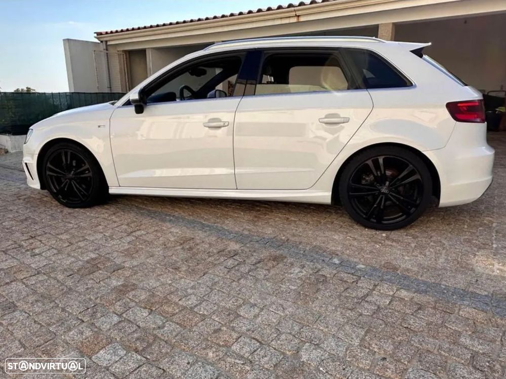Audi A3 Sportback 2.0 TDI (clean diesel) S tronic S line Sport Pack - 2