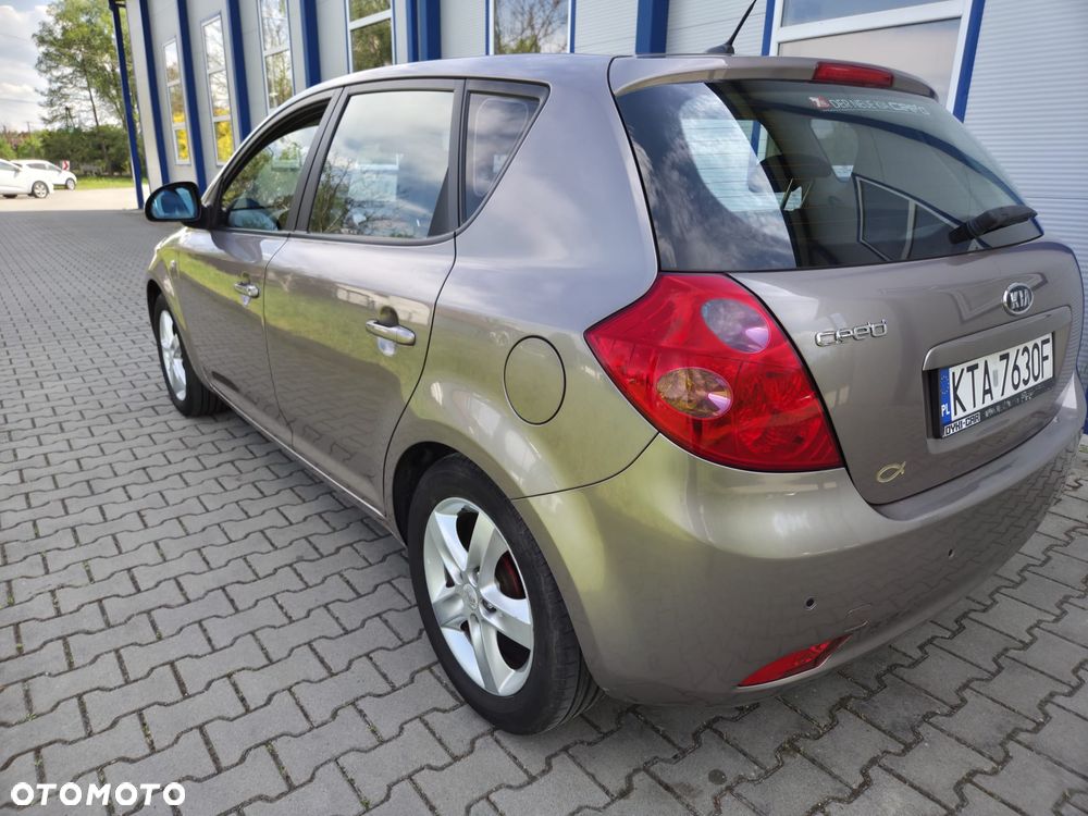Kia Ceed 1.6 CVVT LX - 5