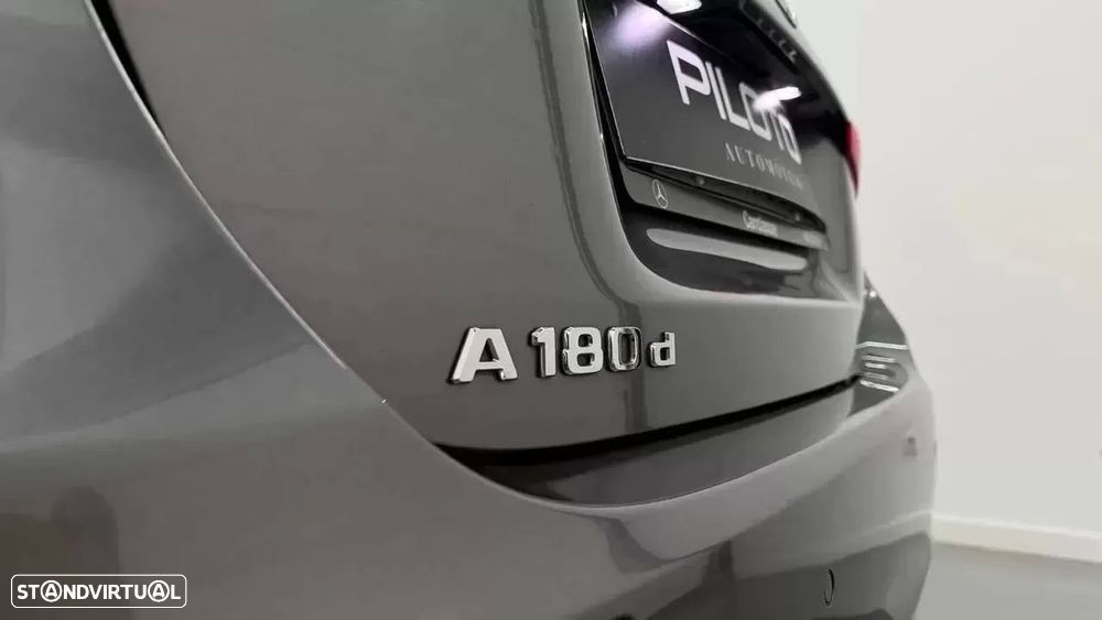 Mercedes-Benz A 180 d Progressive Aut. - 11