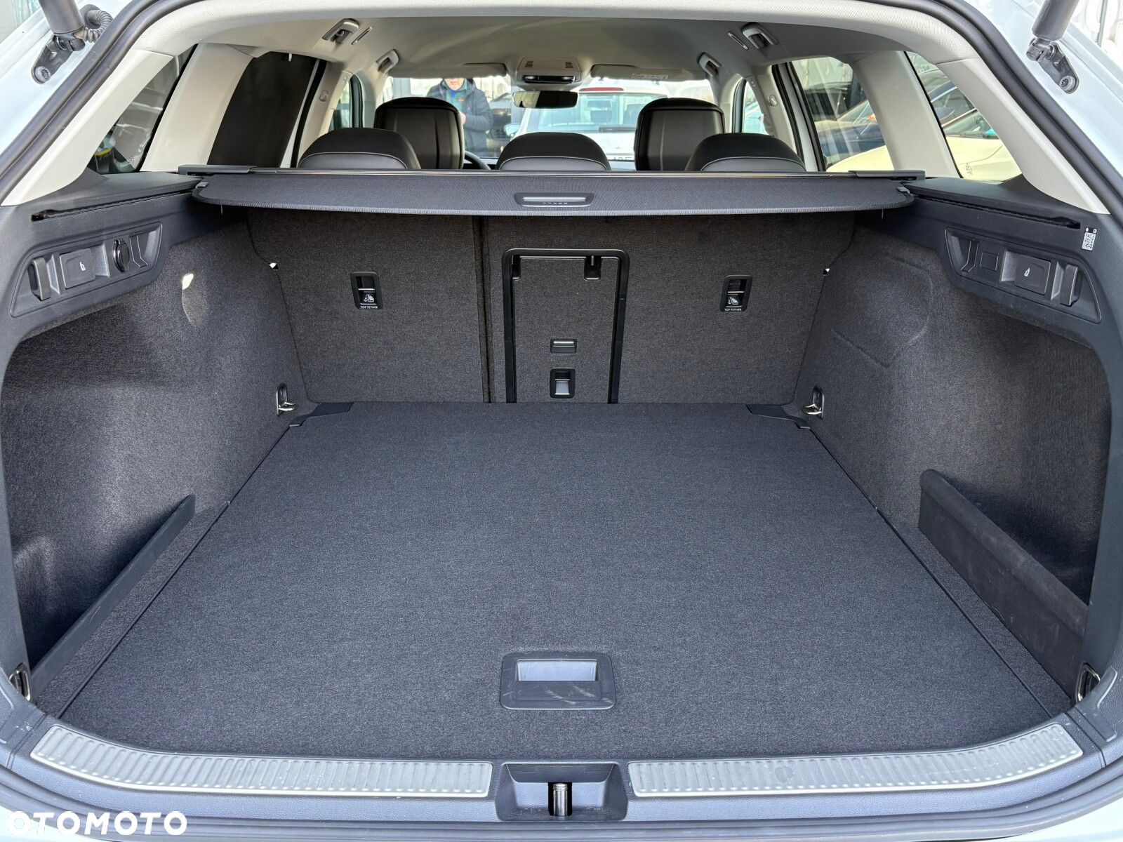 Volkswagen Passat - 18
