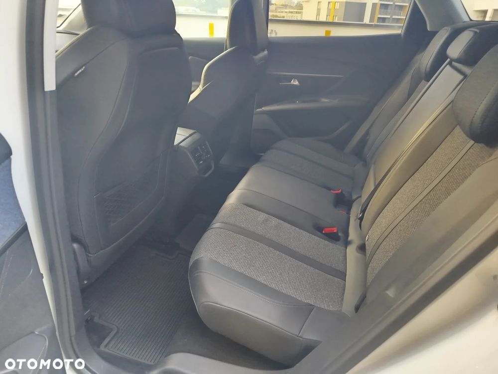 Peugeot 3008 BlueHDi 130 Stop & Start EAT8 Allure Business-Paket - 37
