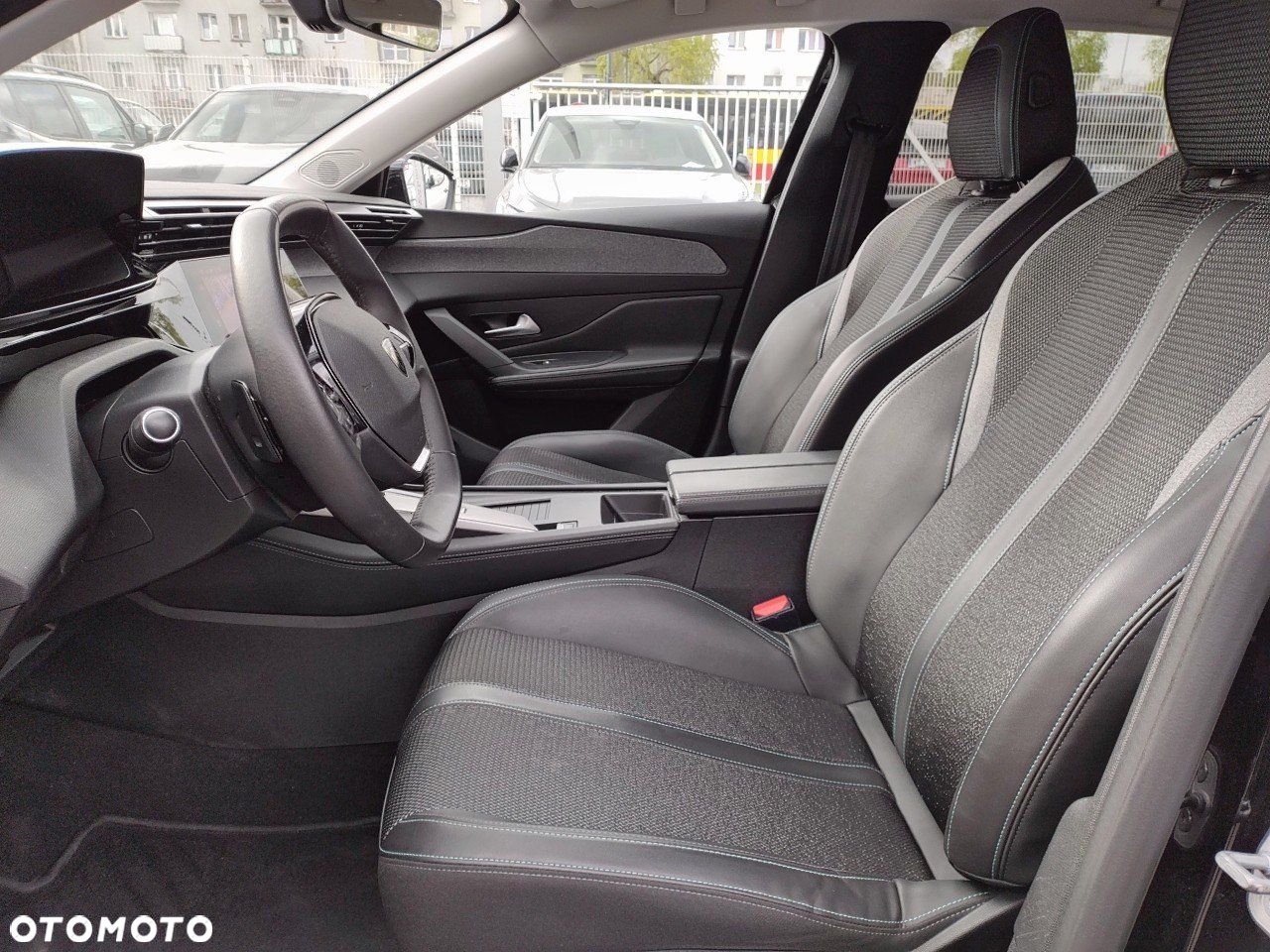 Peugeot 308 1.2 PureTech GPF Allure S&S EAT8 - 9