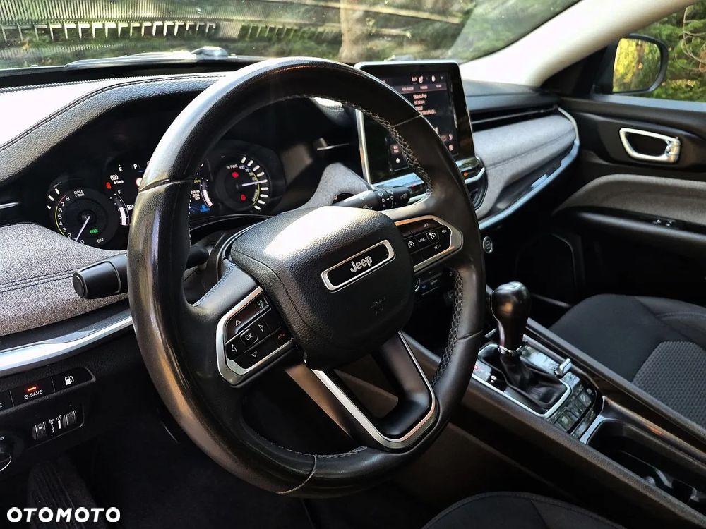 Jeep Compass - 11