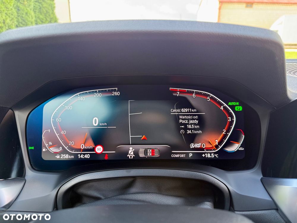 BMW Seria 3 330i M Sport sport - 22