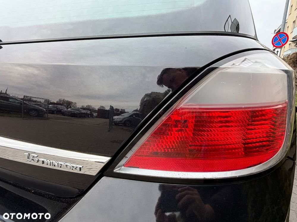 Opel Astra 1.6 Elegance - 15