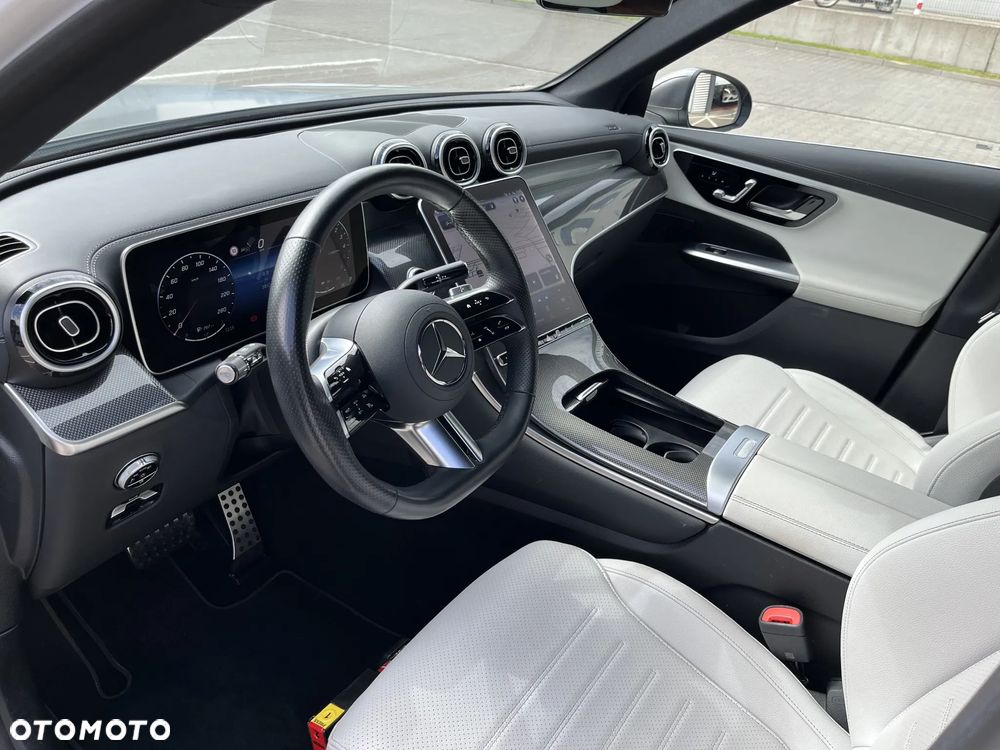 Mercedes-Benz GLC 300 de 4-Matic AMG Line - 12