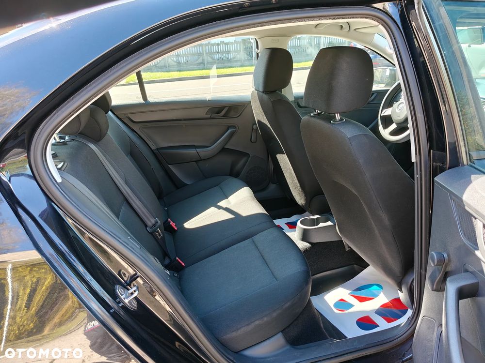Skoda RAPID 1.2 TSI Elegance - 24