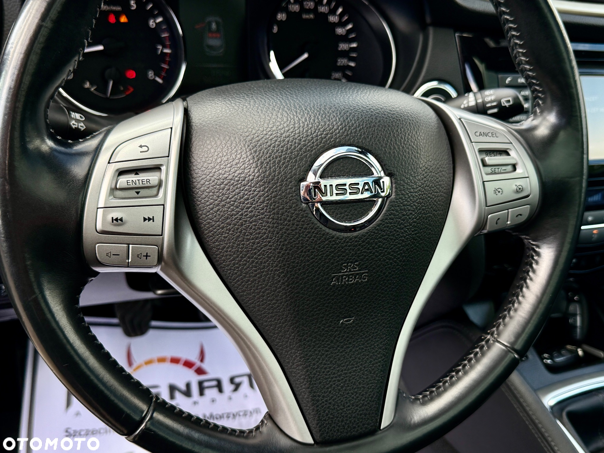 Nissan Qashqai 1.6 DIG-T Tekna - 19
