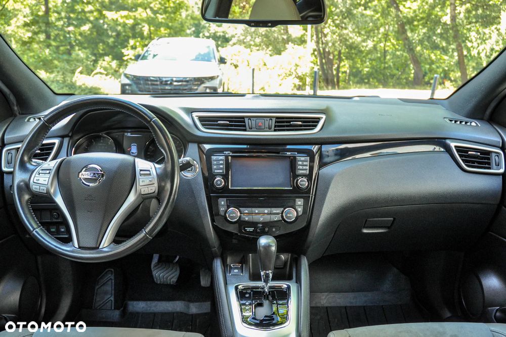 Nissan Qashqai - 10