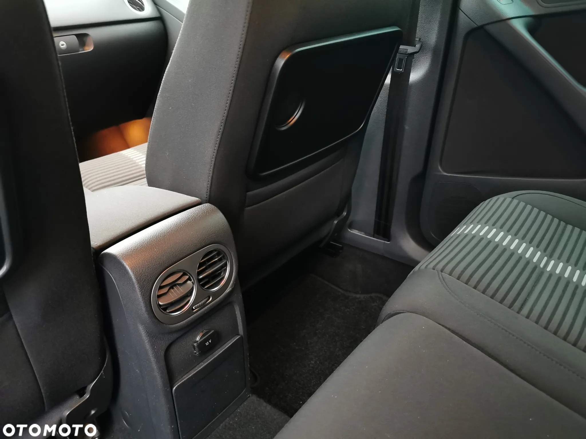 Volkswagen Tiguan 2.0 TDI 4Mot Perfectline R-Style DSG - 17