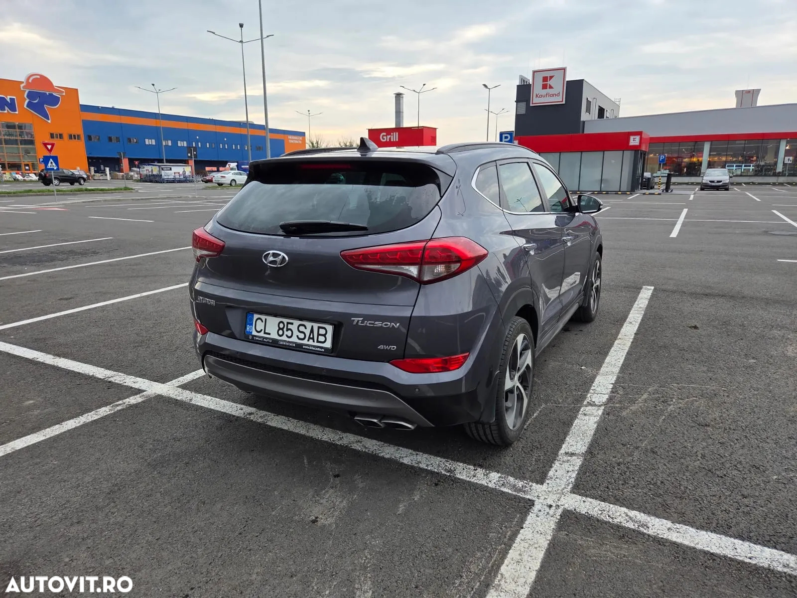 Hyundai Tucson - 4