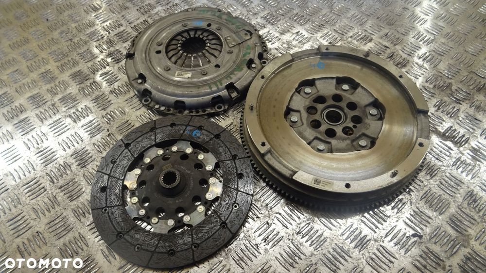 renault oe 302059239r 123101516r nr40 - 1