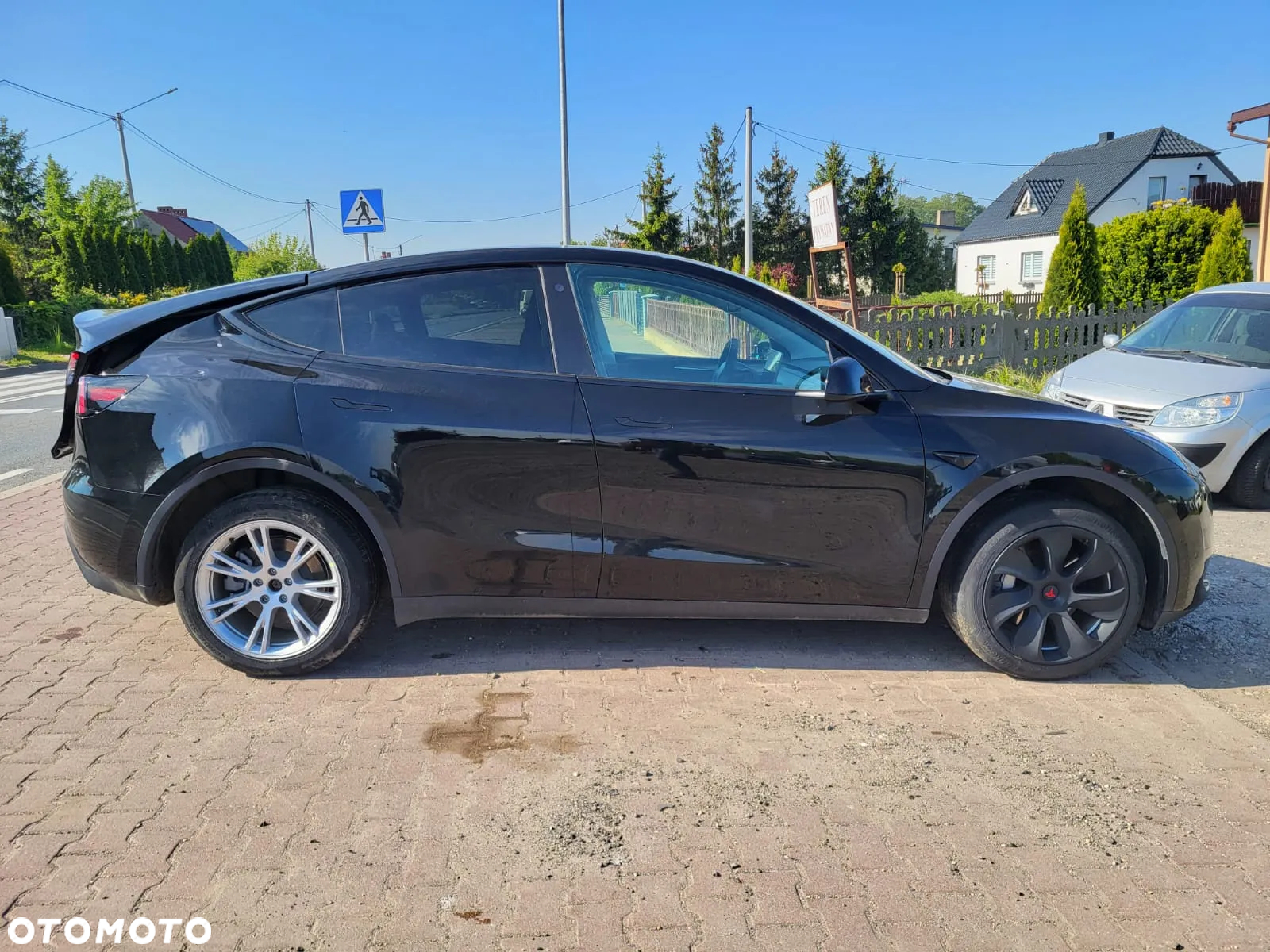 Tesla Y 62.8 RWD - 23