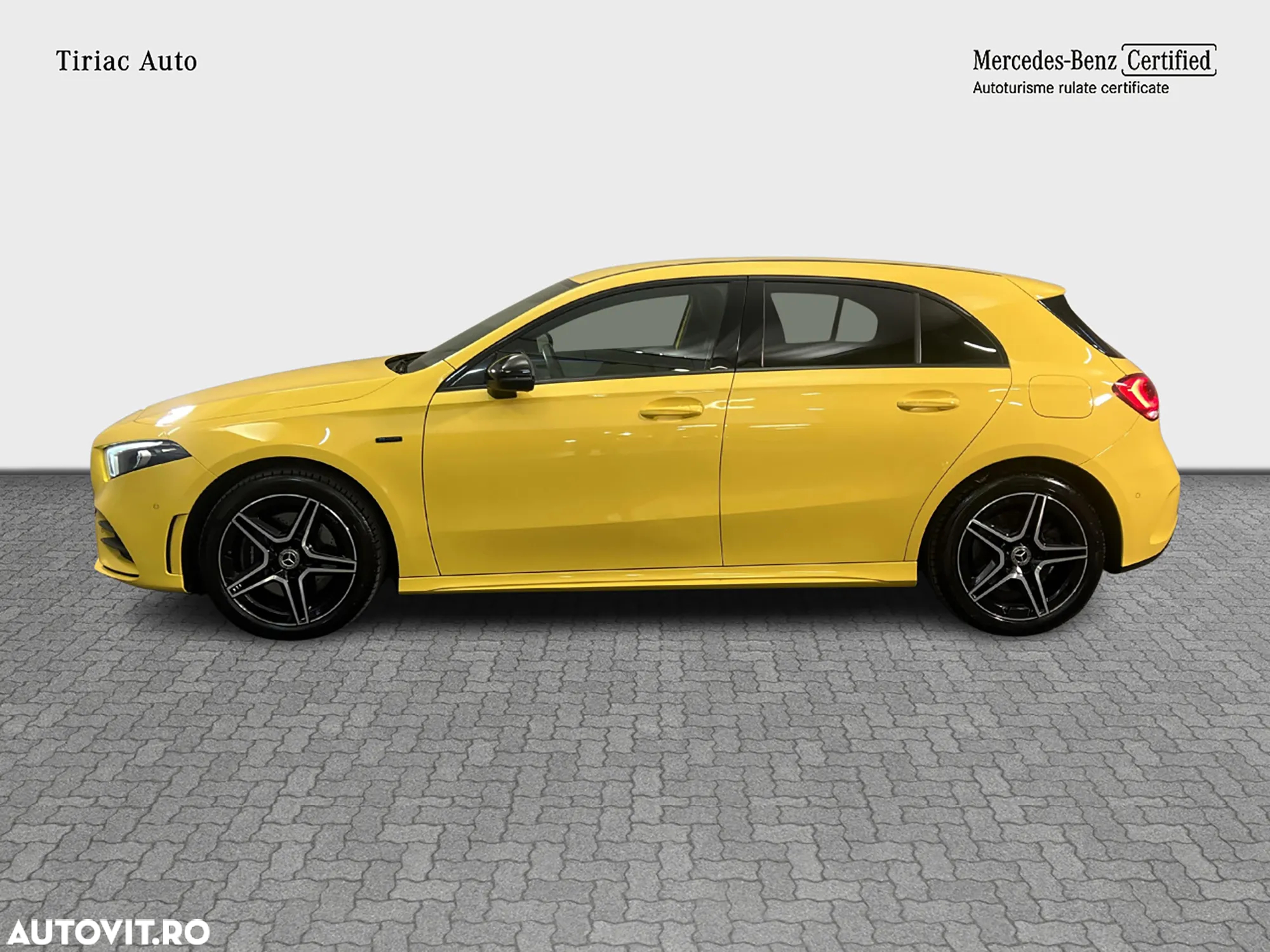 Mercedes-Benz A 250 e 8G-DCT AMG Line - 3
