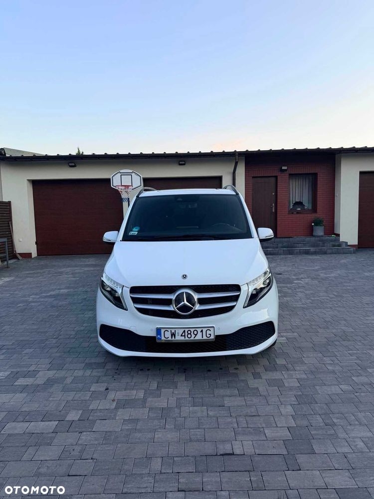 Mercedes-Benz Klasa V - 4