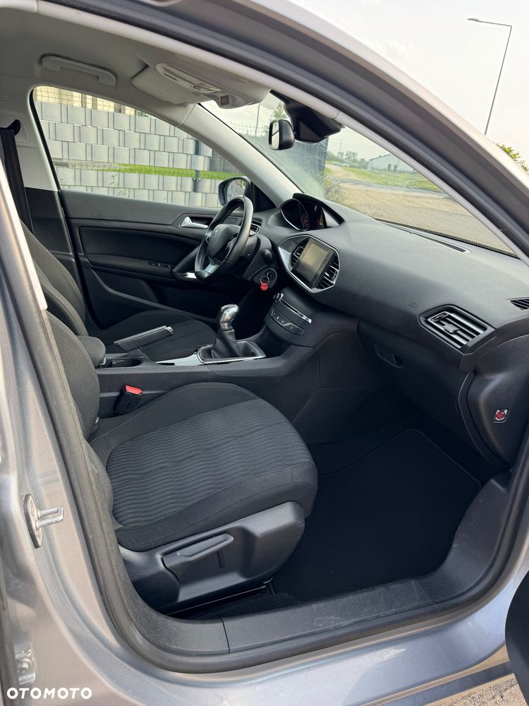 Peugeot 308 - 22