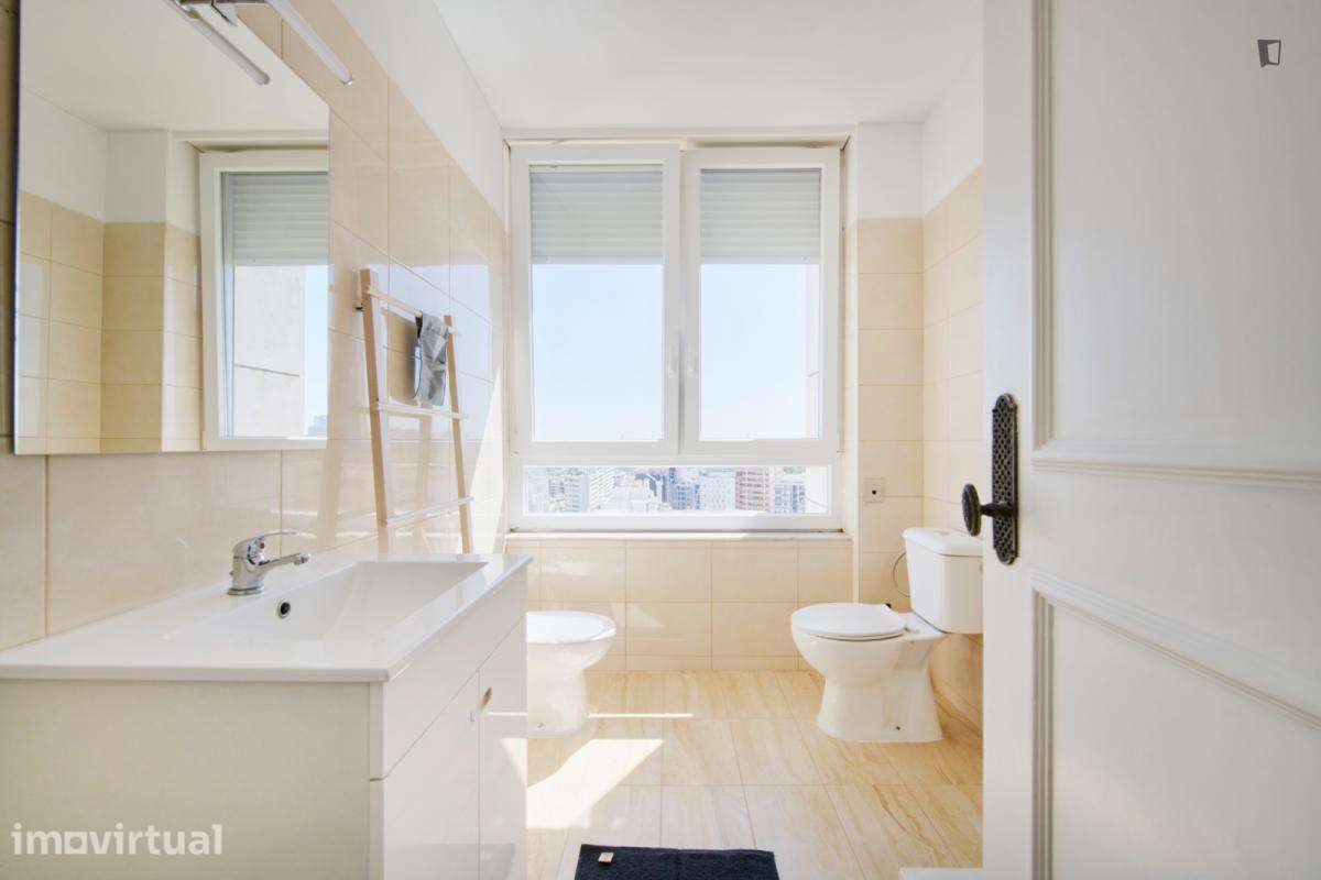 Quarto - localizado em Picoas Lisbon - Grande imagem: 2/60