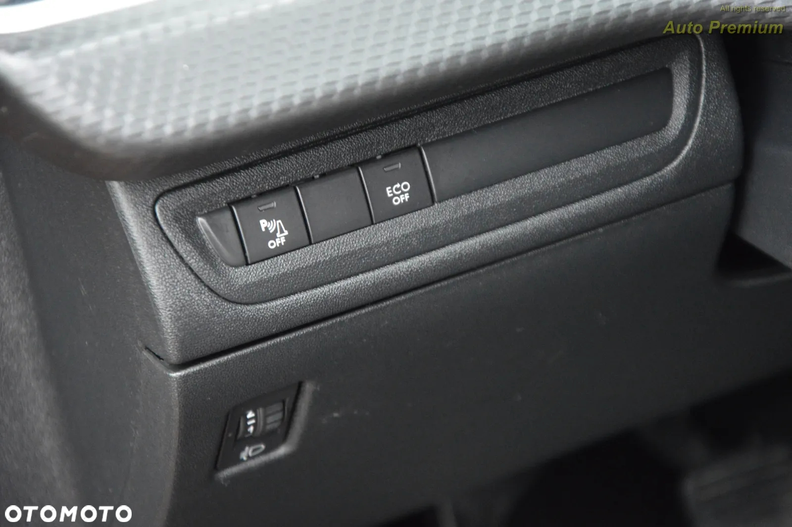 Peugeot 2008 PureTech 82 Allure - 19