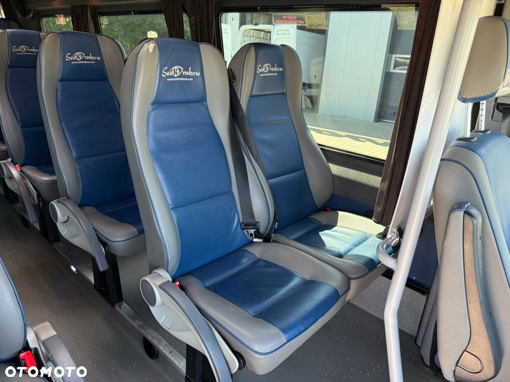 Mercedes-Benz Sprinter 519 3.0 V6 21 miejsc - 16