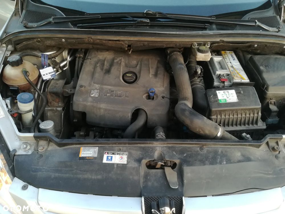 Peugeot 307 HDi 110 Premium - 17