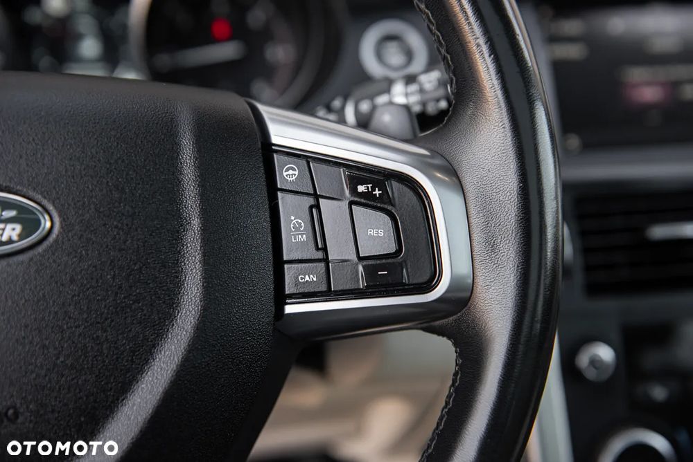 Land Rover Discovery Sport 2.0 D180 R-Dynamic HSE - 27