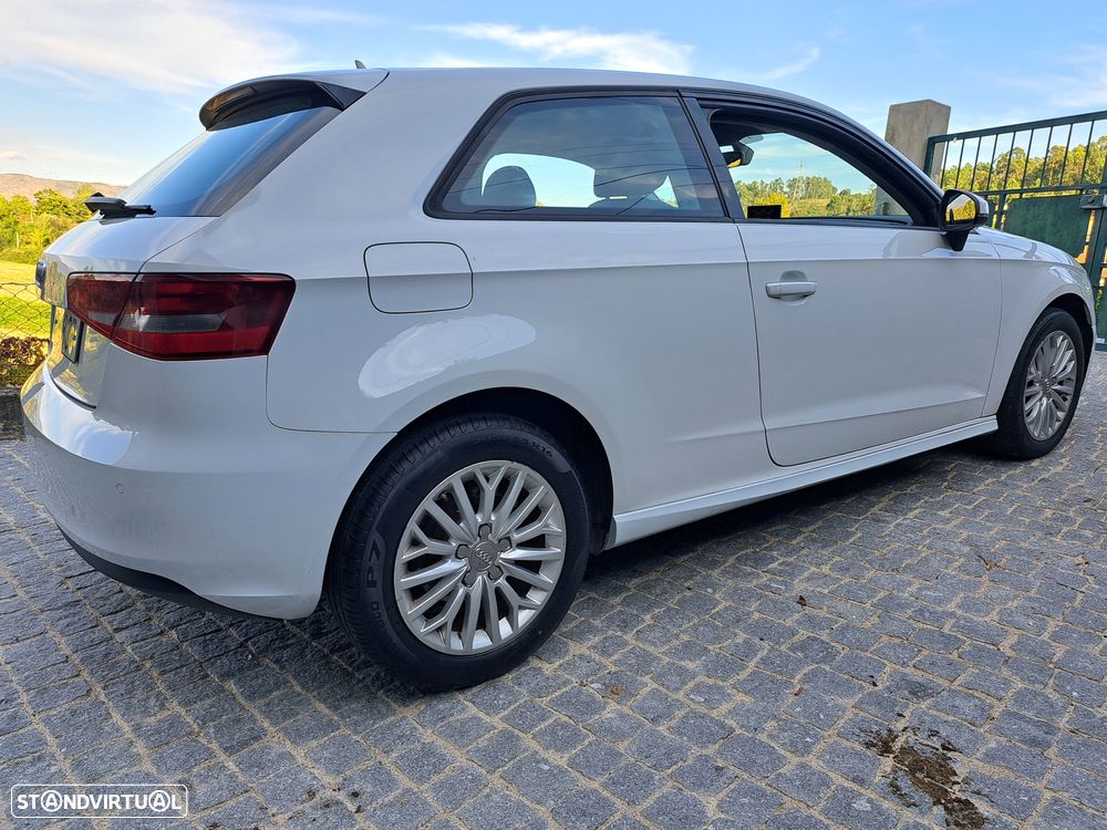 Audi A3 1.6 TDI Advance Ultra - 3