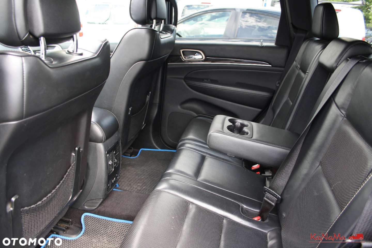Jeep Grand Cherokee - 17