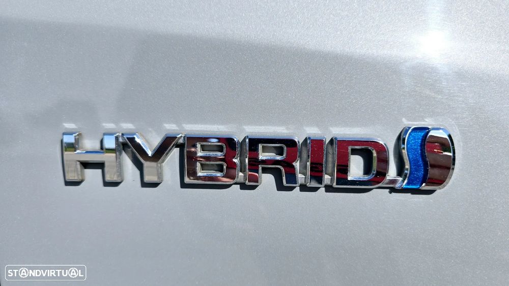 Toyota Auris 1.8 HSD Comfort +P.Techno+P.Sport - 17