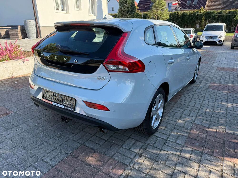 Volvo V40 D3 You - 4