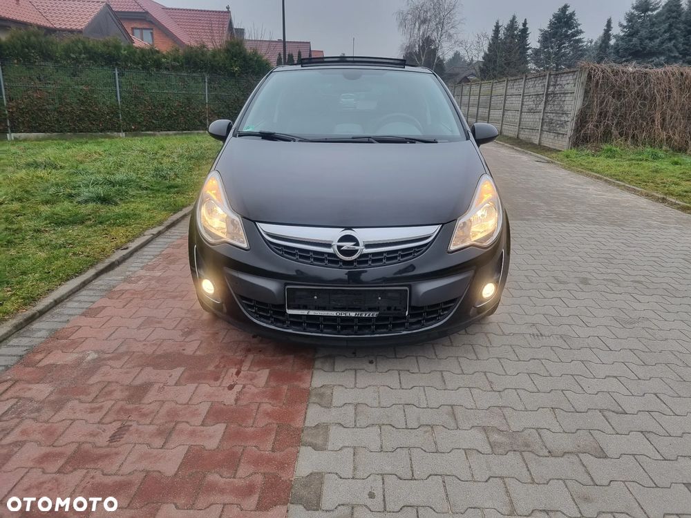 Opel Corsa 1.4 16V Cosmo - 8