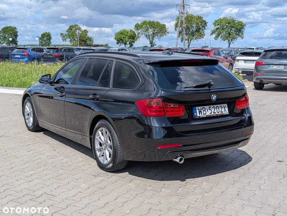 BMW Seria 3 318d Edition Luxury Line Purity - 11