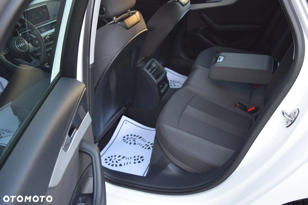 Audi A4 Avant 2.0 TDI Quattro Sport S tronic - 37