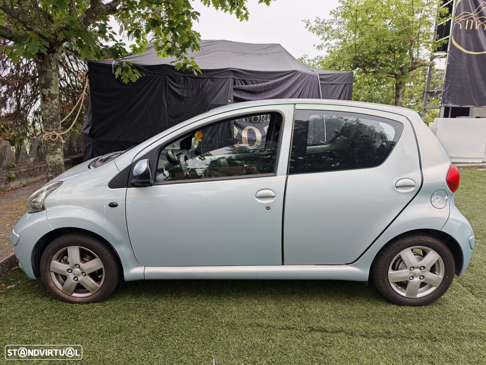 Toyota Aygo 1.0 + AC - 11