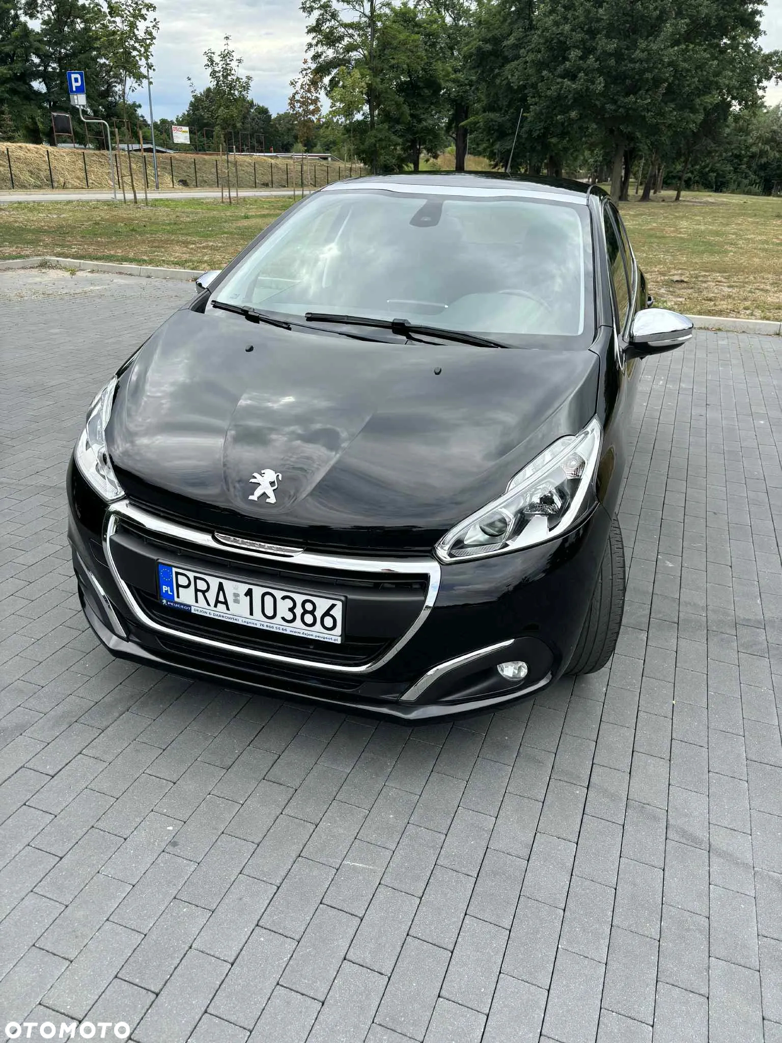 Peugeot 208 - 2