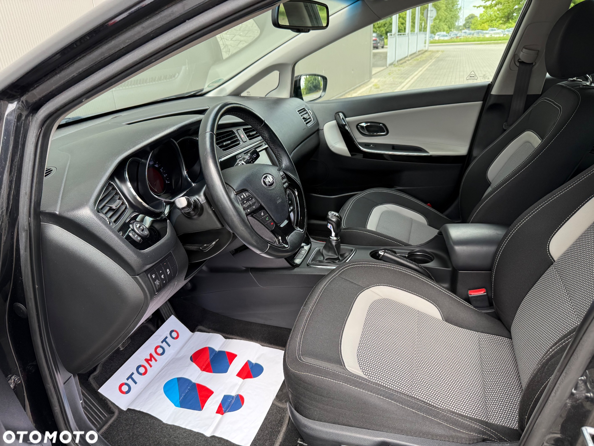 Kia Ceed - 14