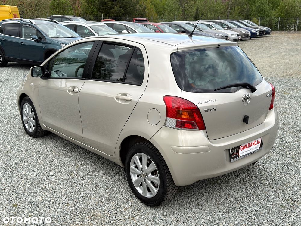 Toyota Yaris 1.33 Prestige - 10