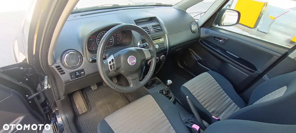 Fiat Sedici 1.9 Multijet DPF 4x4 Dynamic - 19